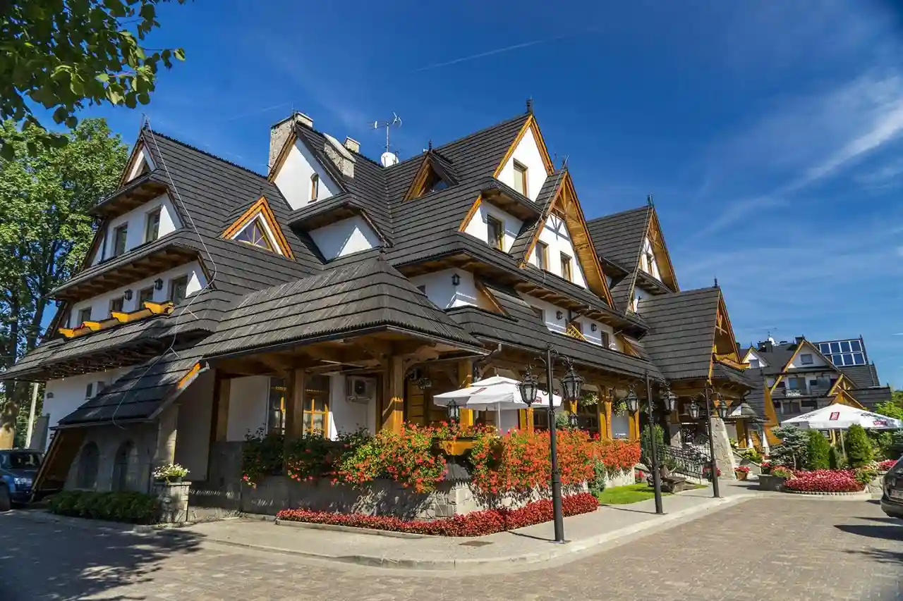 Hotel Toporów Style - atmosphärisches Interieur 4