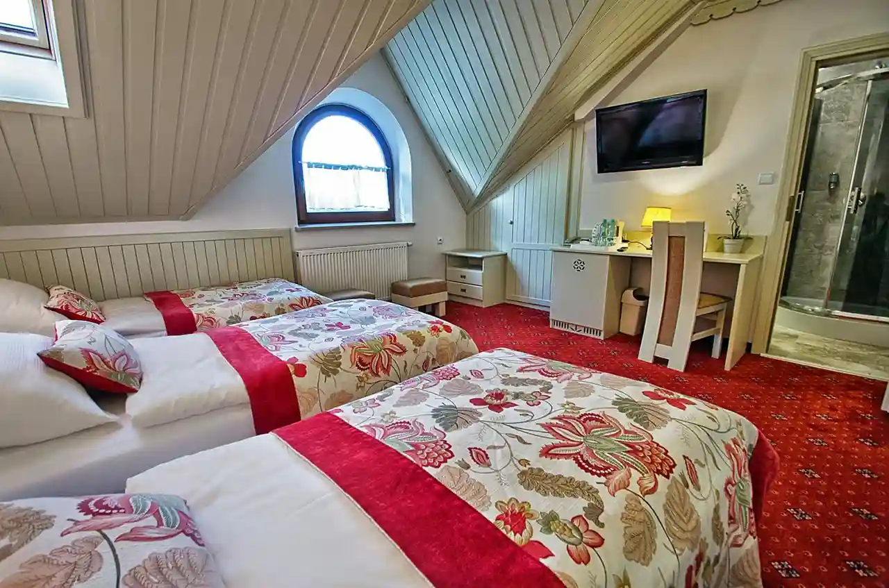 Hotel Toporów Style - atmosphärisches Interieur 5