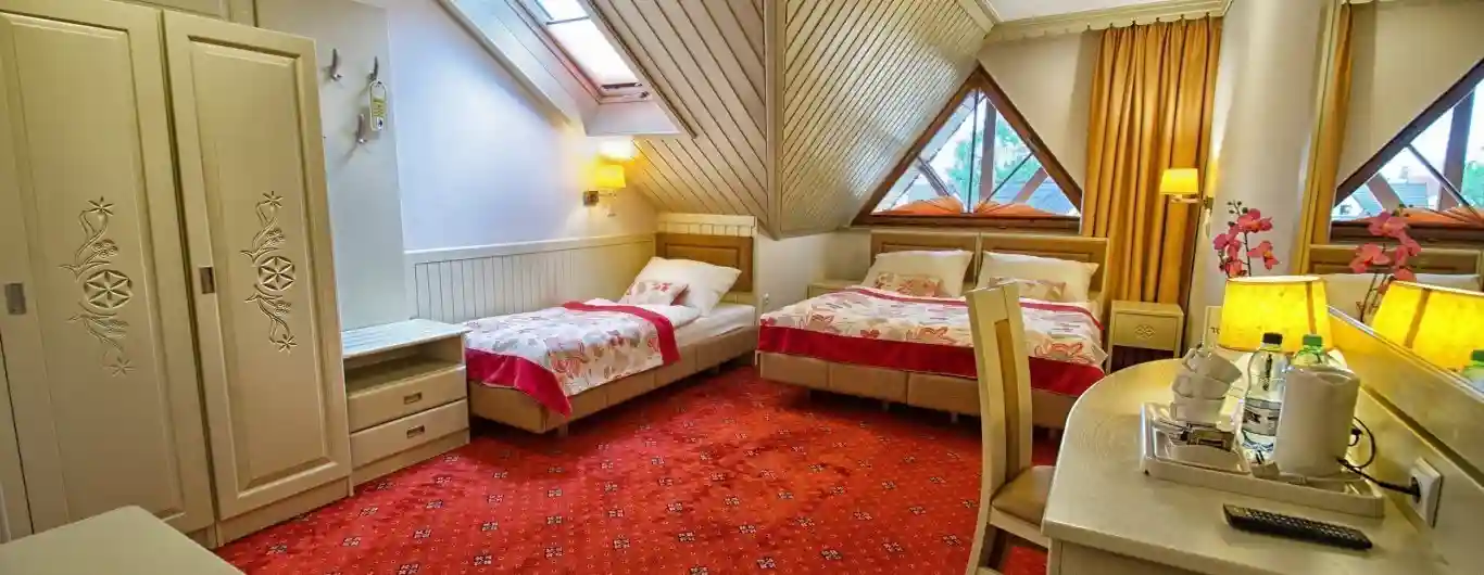 Dreibettzimmer Style